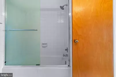 5211 Macarthur Terrace NW, Washington, DC 20016 - Photo 38