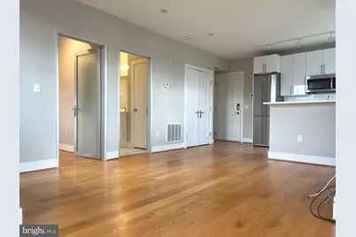 1209 G Street SE #8, Washington, DC 20003 - Photo 4