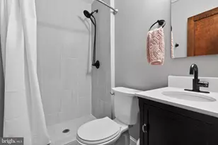 32 Farragut Pl NW, Washington, DC 20011 - Photo 20