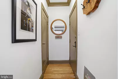 105 6th Street SE #108, Washington, DC 20003 - Photo 2