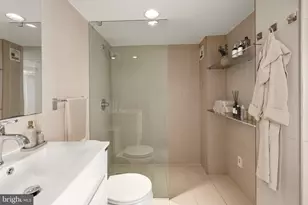 1718 P St NW, Washington, DC 20036 - Photo 6