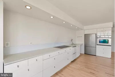 1718 P Street NW #902, Washington, DC 20036 - Photo 18