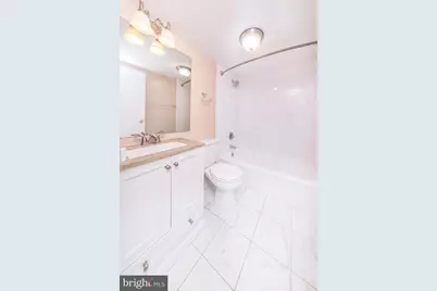 1260 21st Street NW #1004, Washington, DC 20036 - Photo 18