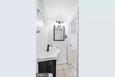 2420 NW I Street NW, Washington, DC 20037 - Photo 16