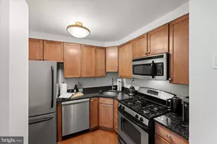 4840 MacArthur Blvd NW, Washington, DC 20007 - Photo 12