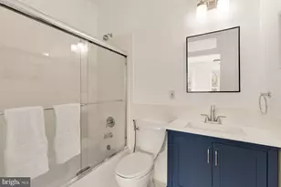 43 T St NW, Washington, DC 20001 - Photo 16