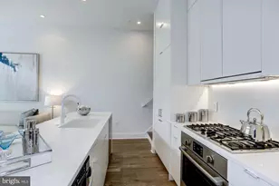 1106 T St NW, Washington, DC 20009 - Photo 10