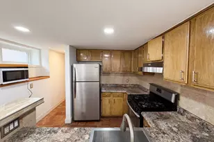 724 13th St NE, Washington, DC 20002 - Photo 2