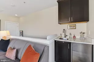 423 L St SE, Washington, DC 20003 - Photo 42