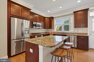 423 L St SE, Washington, DC 20003 - Photo 18