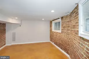 2721 NW Ontario Road NW, Washington, DC 20009 - Photo 18