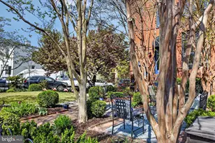 1000 North Carolina Ave SE, Washington, DC 20003 - Photo 38