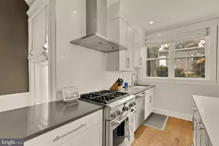 1919 Kenyon St NW, Washington, DC 20010 - Photo 10
