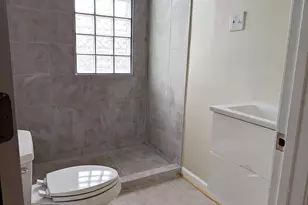 742 Columbia Rd NW, Washington, DC 20001 - Photo 4