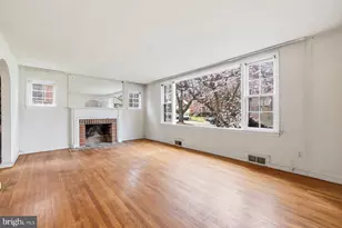 1327 Leegate Rd NW, Washington, DC 20012 - Photo 2