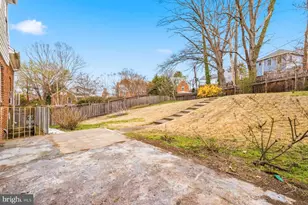 1327 Leegate Rd NW, Washington, DC 20012 - Photo 34