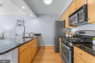 1117 10th St NW, Washington, DC 20001 - Photo 16