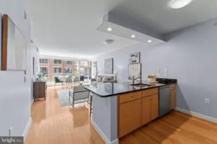 1117 10th St NW, Washington, DC 20001 - Photo 1