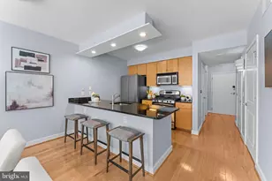 1117 10th St NW, Washington, DC 20001 - Photo 12