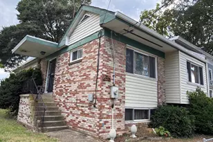 633 Raleigh Pl SE, Washington, DC 20032 - Photo 2