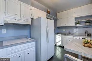 2528 Queen Annes Ln NW, Washington, DC 20037 - Photo 16