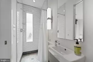 1313 Linden Ct NE, Washington, DC 20002 - Photo 20