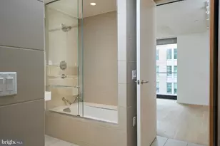 925 H St NW, Washington, DC 20001 - Photo 10