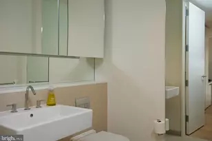 925 H St NW, Washington, DC 20001 - Photo 16