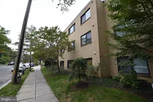 4555 MacArthur Blvd NW, Washington, DC 20007 - Photo 2