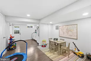 2812 34th St NW, Washington, DC 20008 - Photo 40