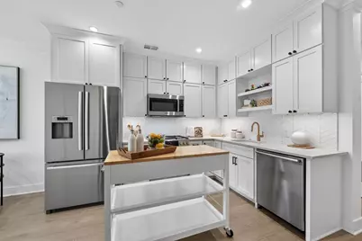 1313 11th Street NW #5, Washington, DC 20005 - Photo 2