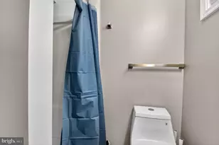 1919 19th St NW, Washington, DC 20009 - Photo 8