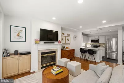 1935 Belmont Road NW #1121, Washington, DC 20009 - Photo 4