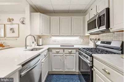 1935 Belmont Road NW #1121, Washington, DC 20009 - Photo 8