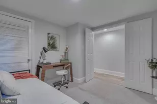 239 8th St NE, Washington, DC 20002 - Photo 38