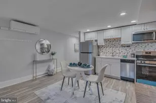 239 8th St NE, Washington, DC 20002 - Photo 34