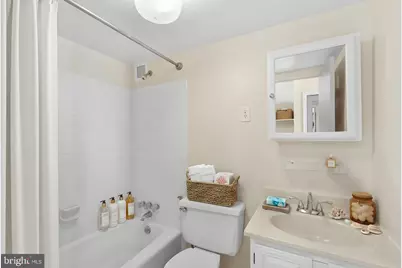 1260 21st Street NW #709, Washington, DC 20036 - Photo 8
