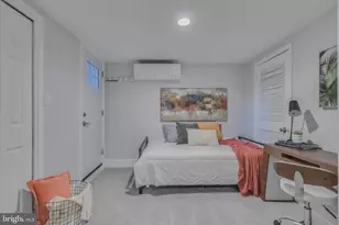 239 8th St NE, Washington, DC 20002 - Photo 36