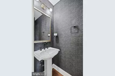 1820 Independence Avenue SE #1, Washington, DC 20003 - Photo 8