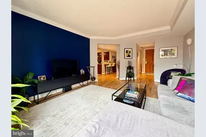1080 Wisconsin Avenue NW #2004, Washington, DC 20007 - Photo 6