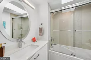 3639 New Hampshire Ave NW, Washington, DC 20010 - Photo 22