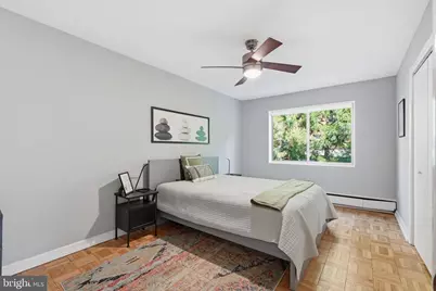 2325 42nd Street NW #321, Washington, DC 20007 - Photo 18