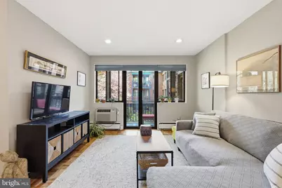 2325 42nd Street NW #321, Washington, DC 20007 - Photo 6