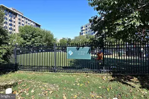 2129 Florida Ave NW, Washington, DC 20008 - Photo 42