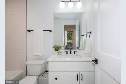 2601 30th Street NE #11, Washington, DC 20018 - Photo 16