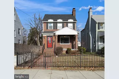 423 Quackenbos Street NW, Washington, DC 20011 - Photo 2