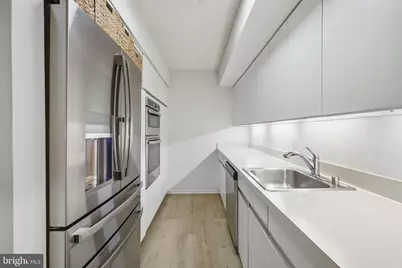 1015 33rd Street NW #402, Washington, DC 20007 - Photo 8