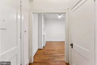3039 Macomb Street NW #16, Washington, DC 20008 - Photo 4