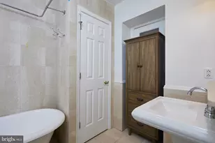 1702 Q St NW, Washington, DC 20009 - Photo 14