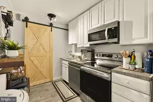 1325 18th St NW, Washington, DC 20036 - Photo 16